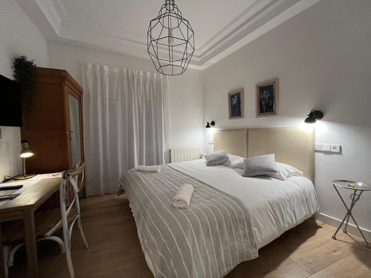 Pension Boutique Dona Urraca Burgo Exteriör bild